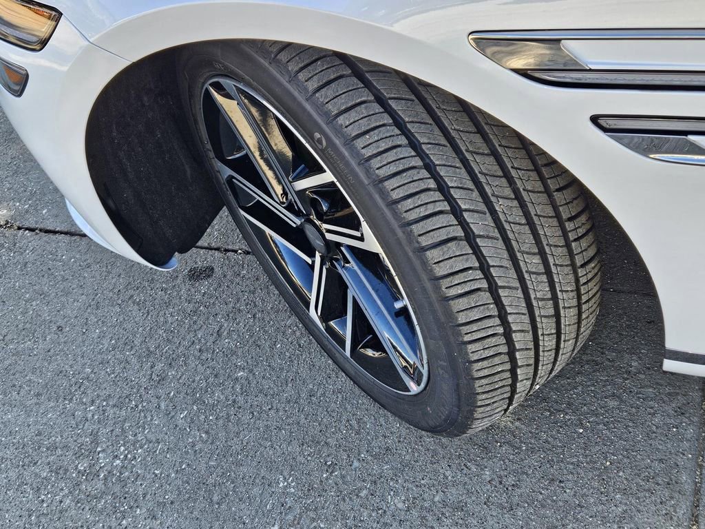 New 2026 Genesis G80 2.5T Advanced image 8