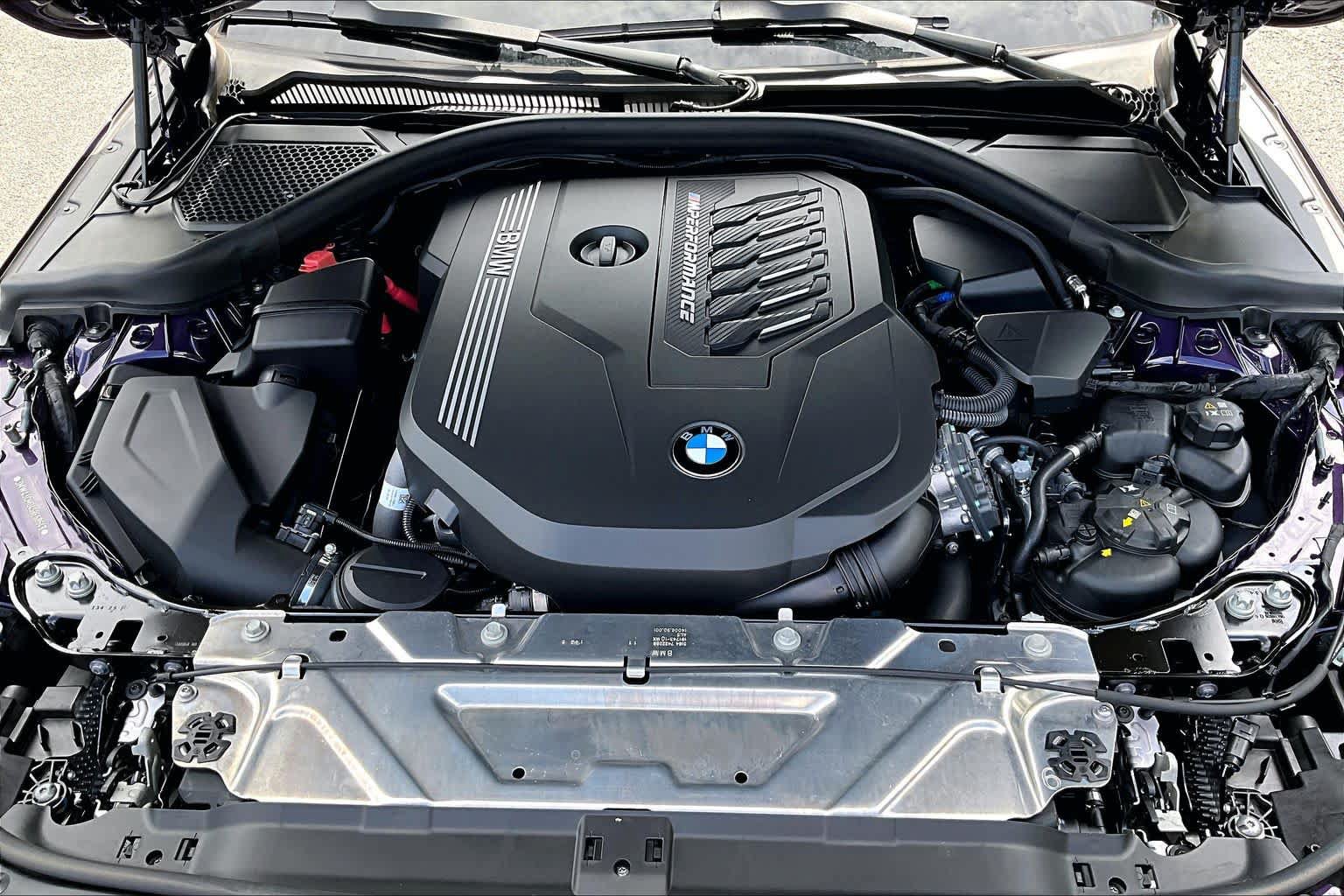 Used 2025 BMW M240i Coupe RWD image 31