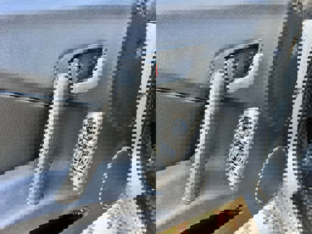 Used 2008 Hyundai Tiburon GT image 20