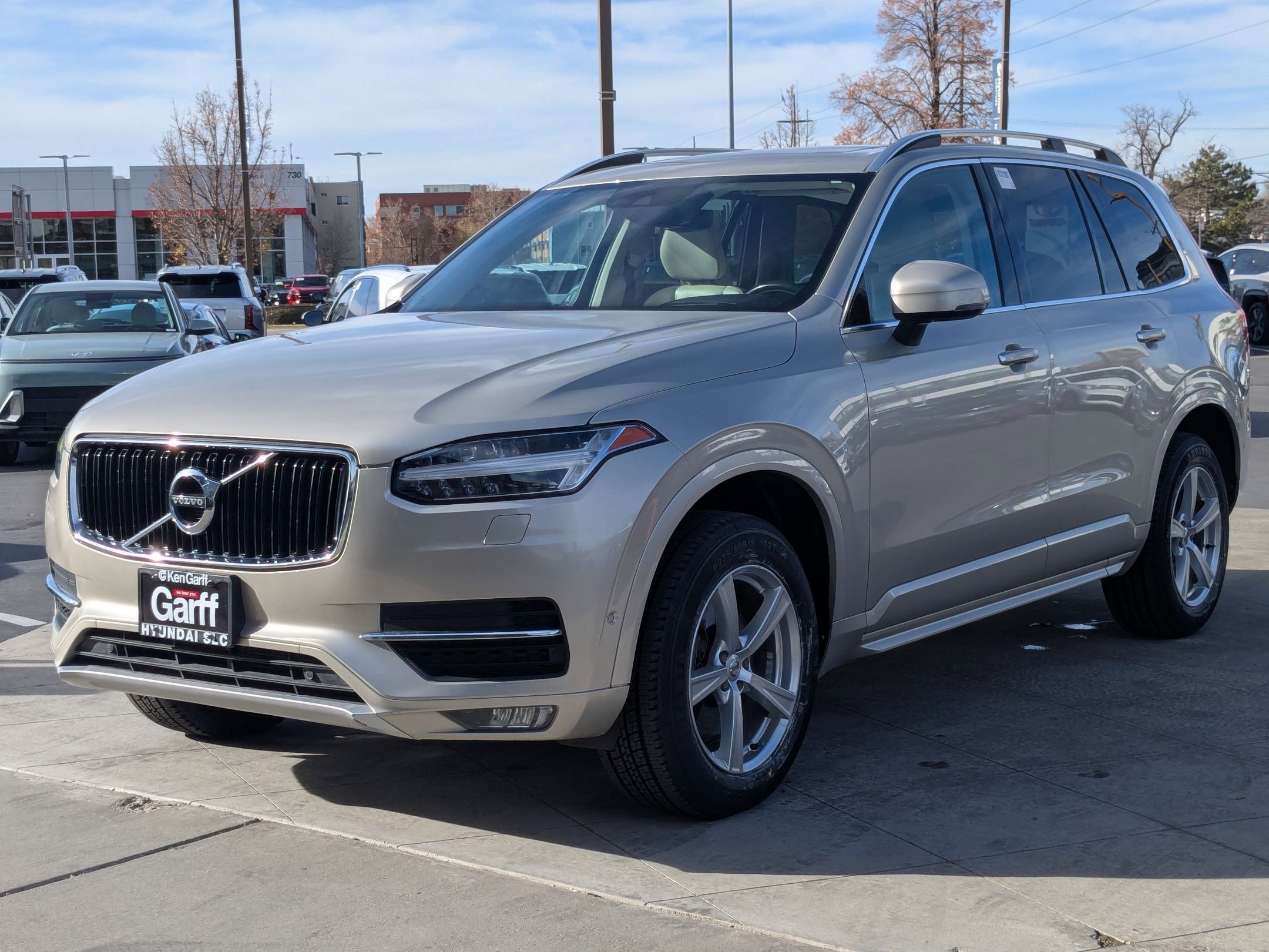 Used 2016 Volvo XC90 T5 Momentum image 9