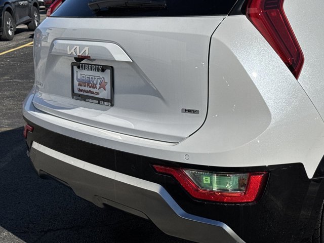 New 2025 Kia Niro EX Touring image 12