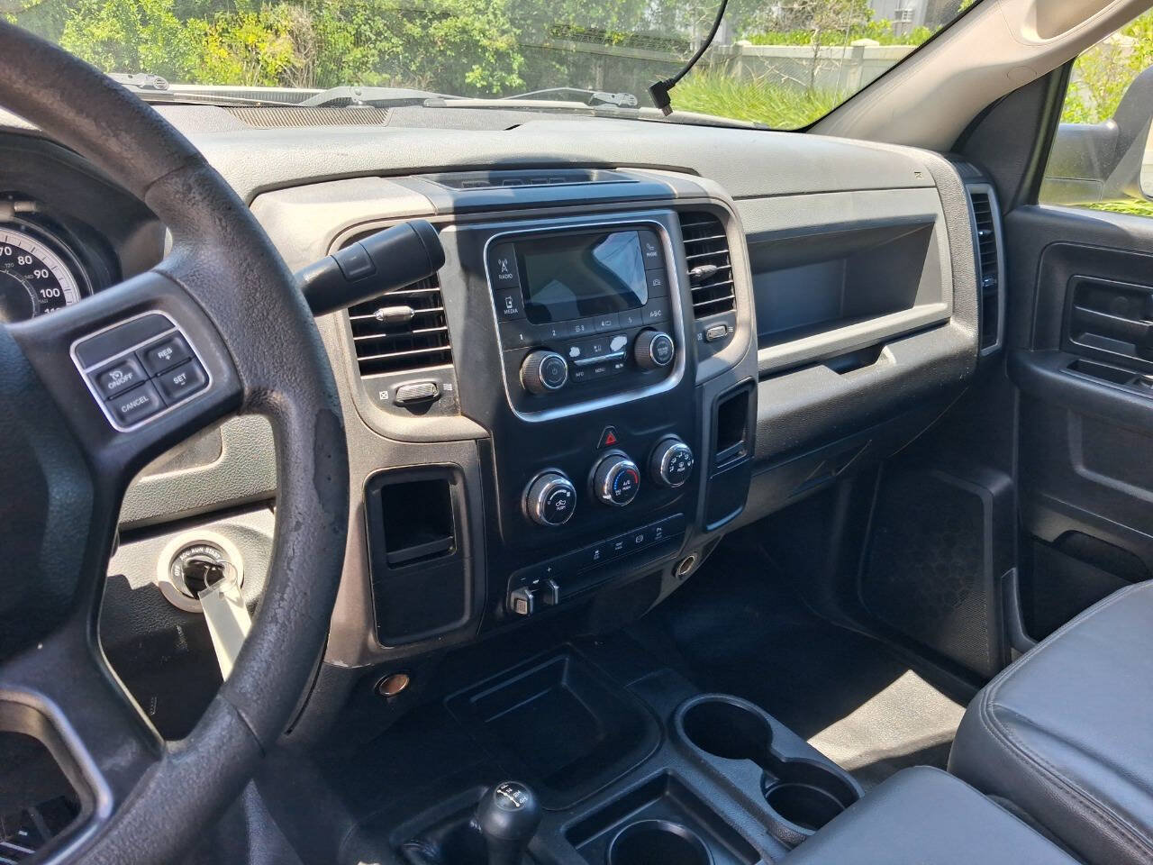Used 2017 RAM 2500 Tradesman w/ Chrome Appearance Group AWD/4WD image 11