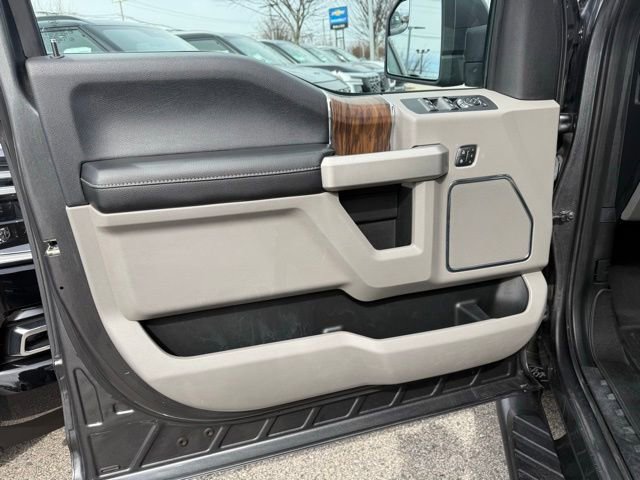 Used 2019 Ford F150 Lariat image 19