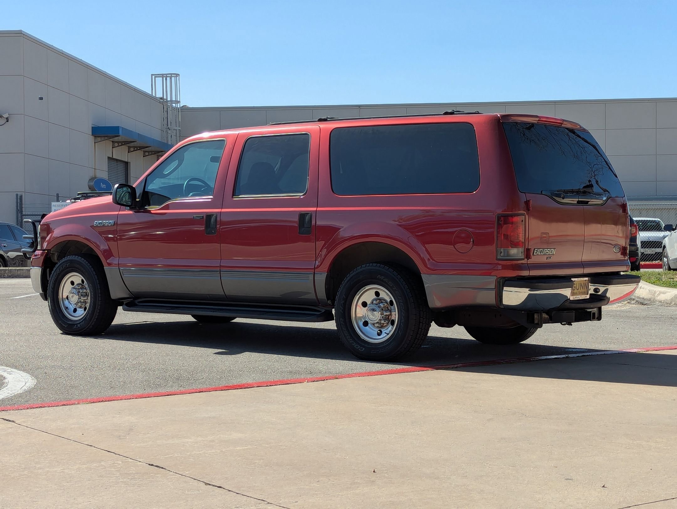 Used 2005 Ford Excursion 2WD image 5