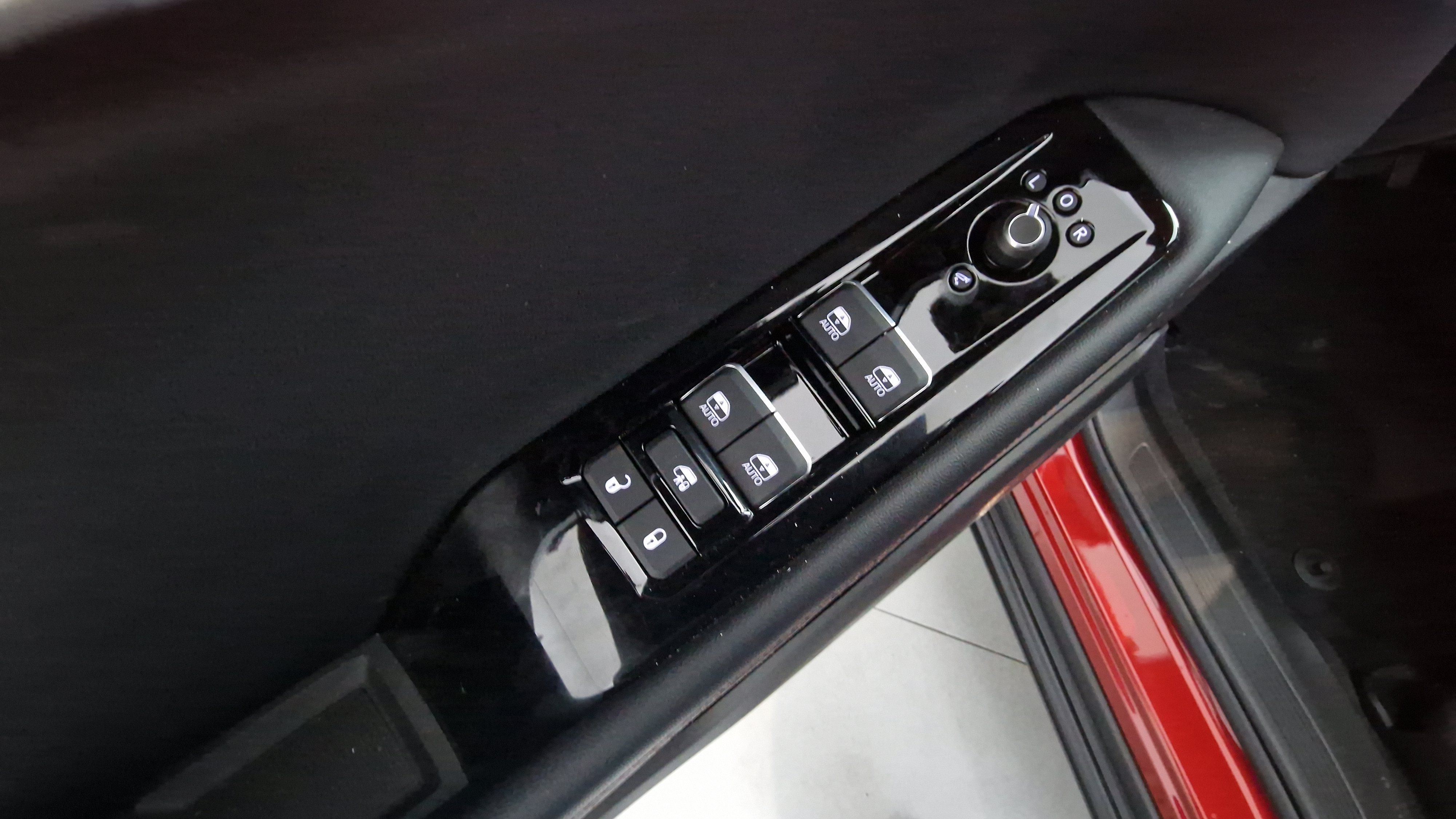 New 2025 Jeep Wagoneer Limited image 27