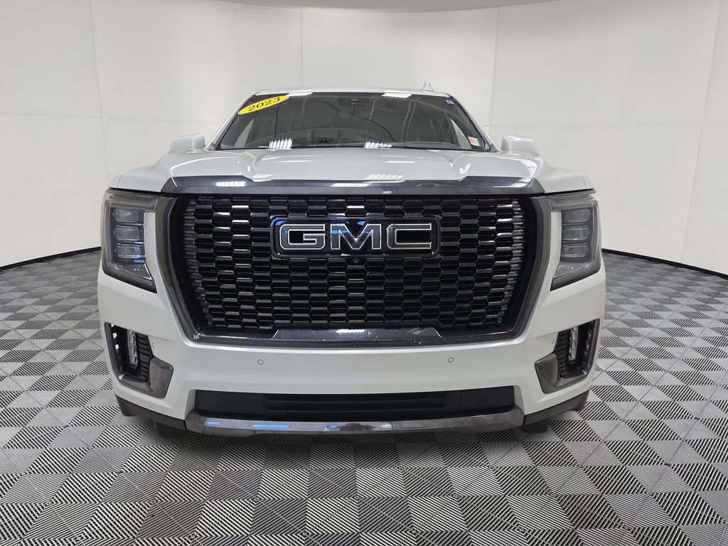 Used 2023 GMC Yukon Denali Ultimate w/ LPO, Floor Liner Package AWD/4WD image 4