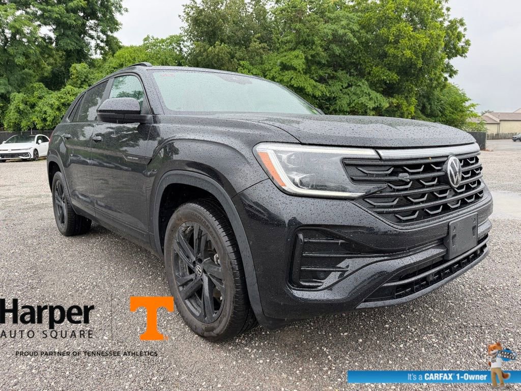 Used 2025 Volkswagen Atlas Cross Sport SEL R-Line AWD/4WD image 7