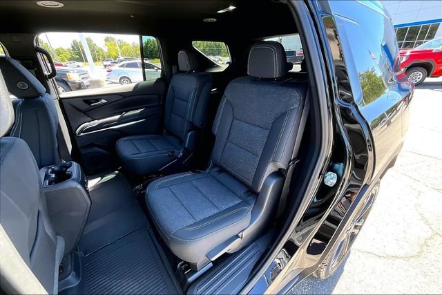 New 2027 Chevrolet Traverse LT w/ Driver Confidence Package FWD image 10