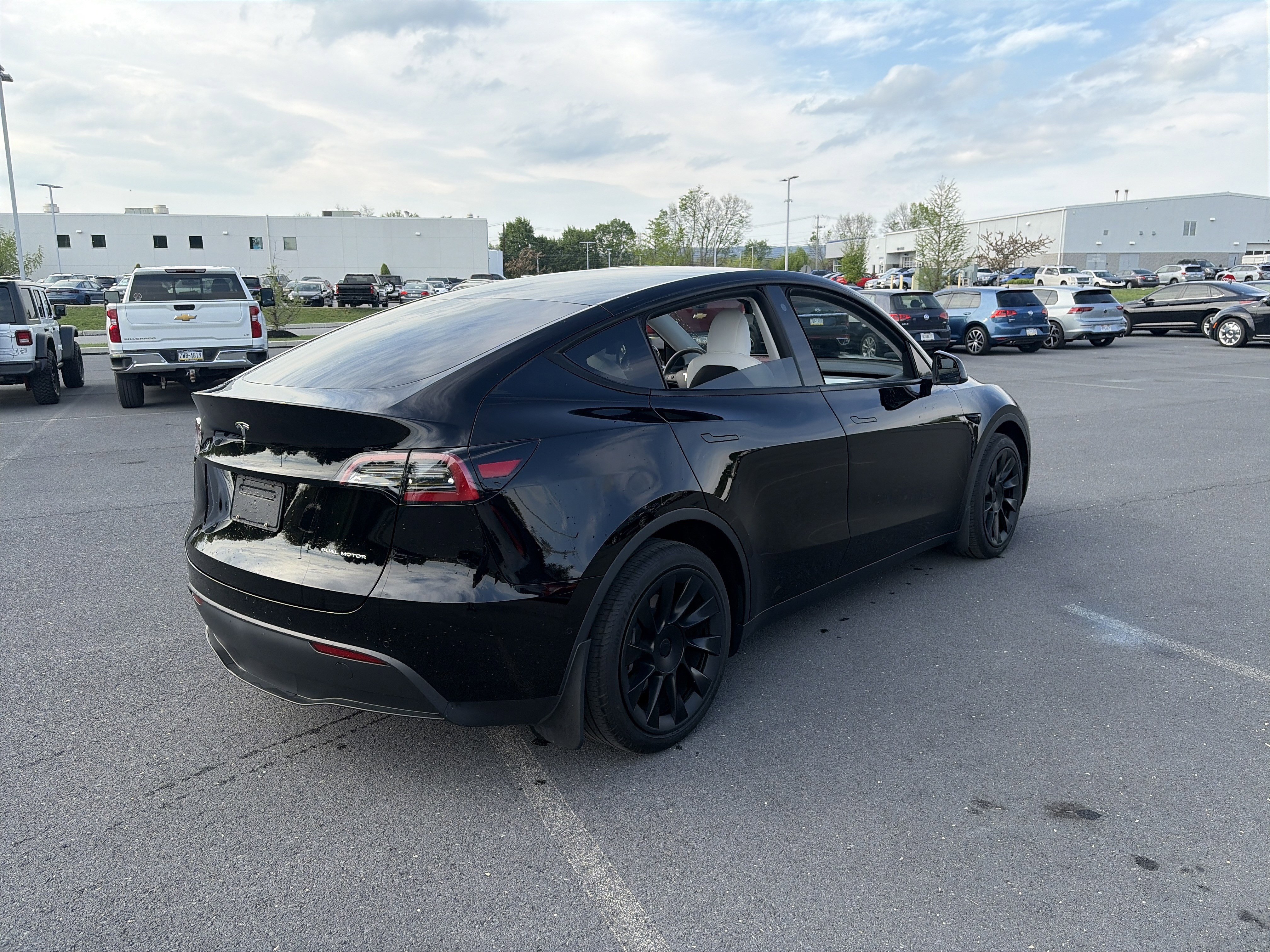 Used 2021 Tesla Model Y Long Range image 5