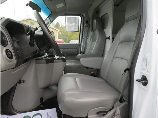Used 2016 Ford E-350 and Econoline 350 Super Duty RWD image 9