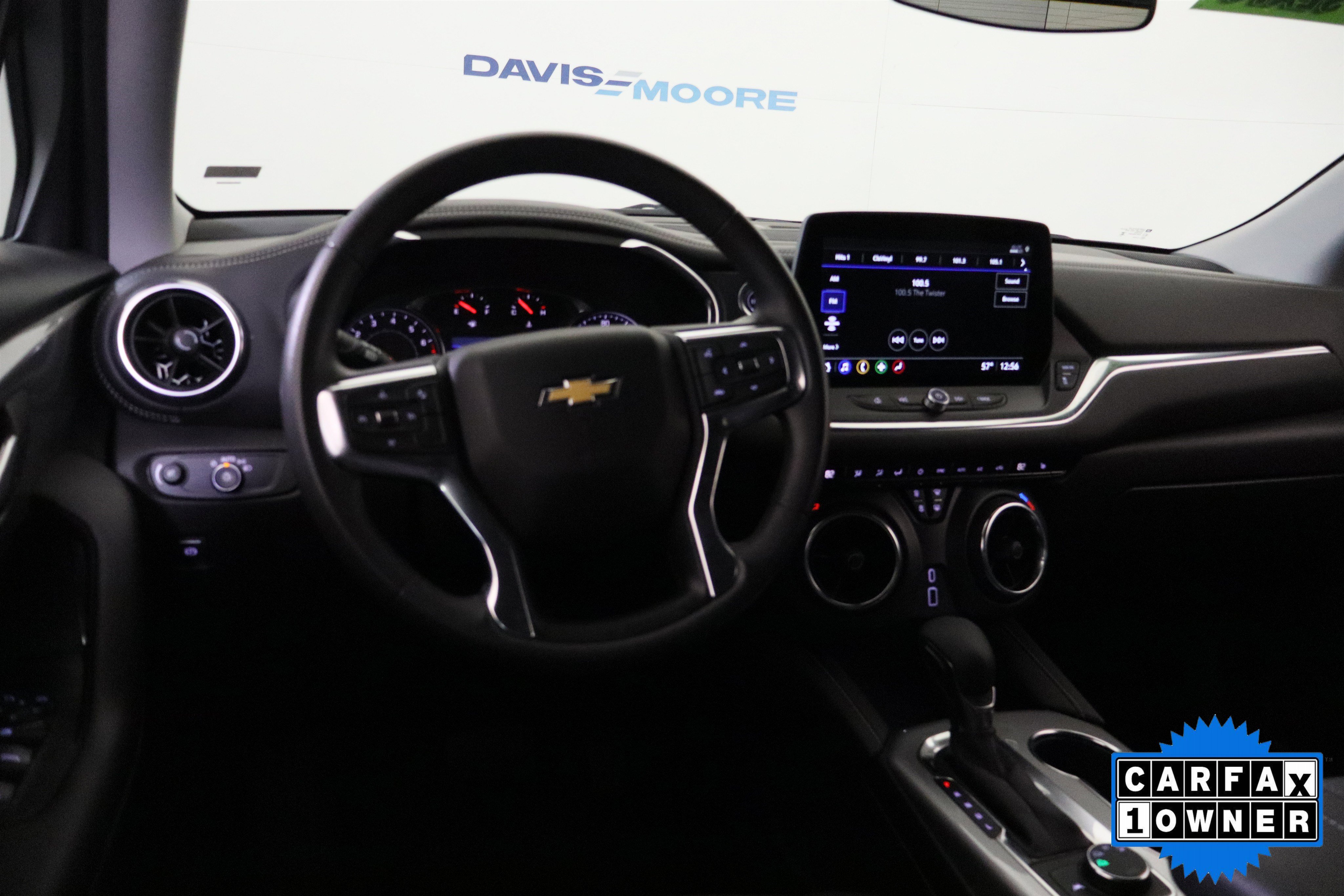 Used 2025 Chevrolet Blazer LT AWD/4WD image 16