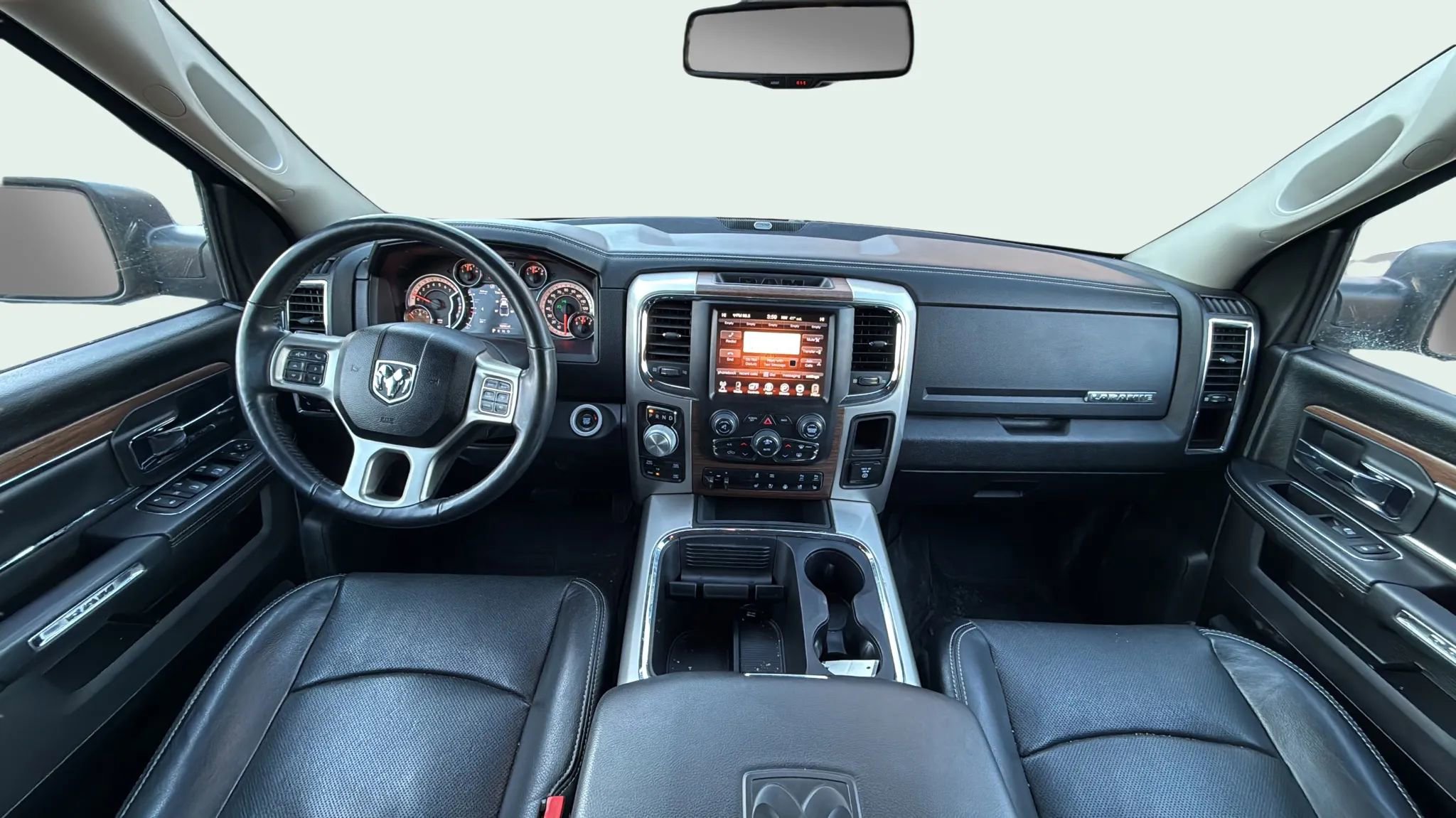 Used 2017 RAM 1500 Laramie w/ Convenience Group image 9