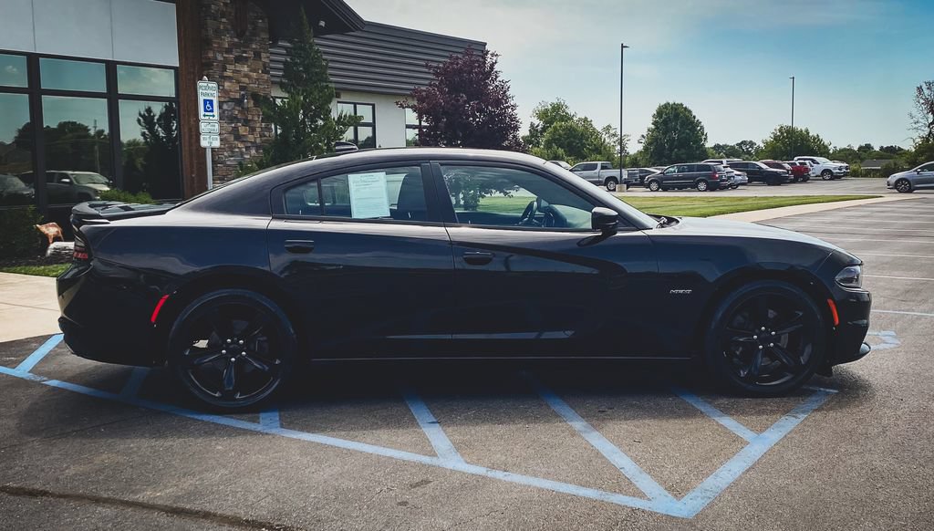 Used 2018 Dodge Charger R/T RWD image 22