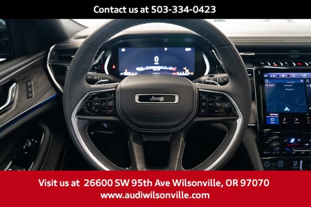 Used 2023 Jeep Grand Cherokee Overland AWD/4WD image 15