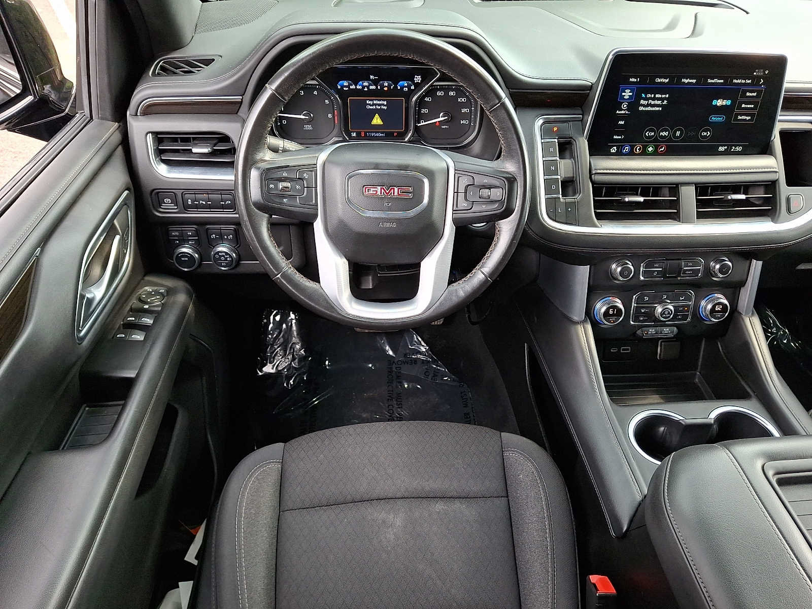 Used 2021 GMC Yukon SLE AWD/4WD image 13