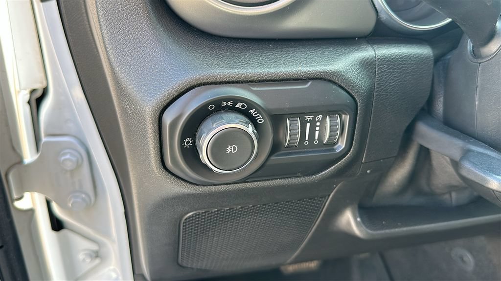 Used 2021 Jeep Wrangler Unlimited Sport AWD/4WD image 16