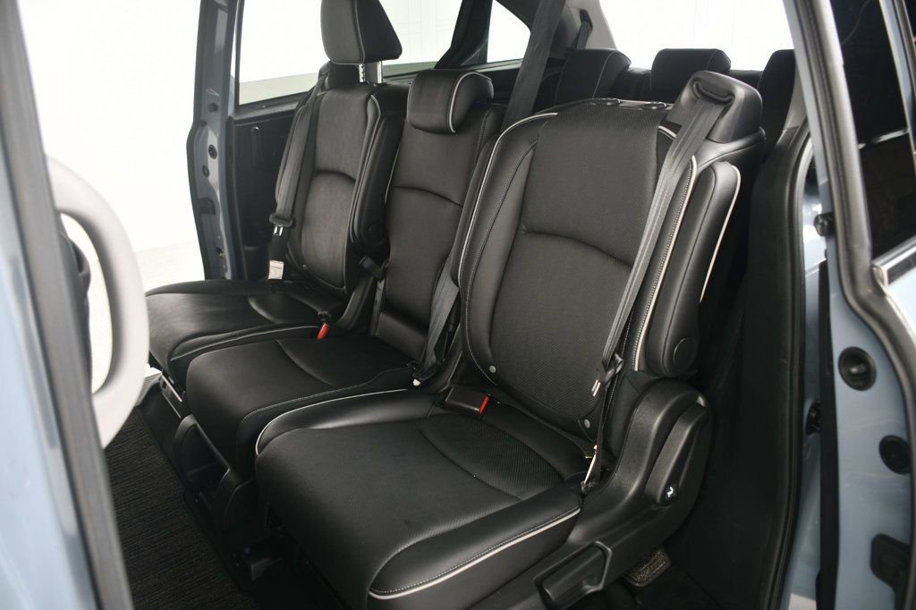 Used 2024 Honda Odyssey Elite image 32