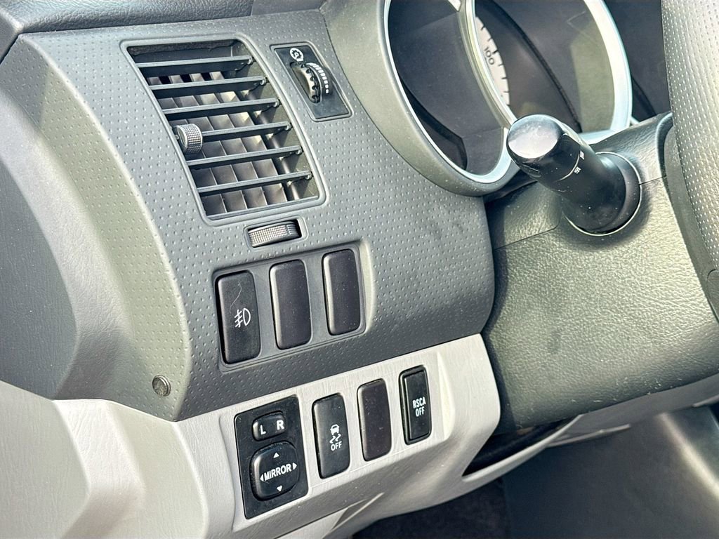 Used 2014 Toyota Tacoma 4x4 Double Cab w/ SR5 Package image 11