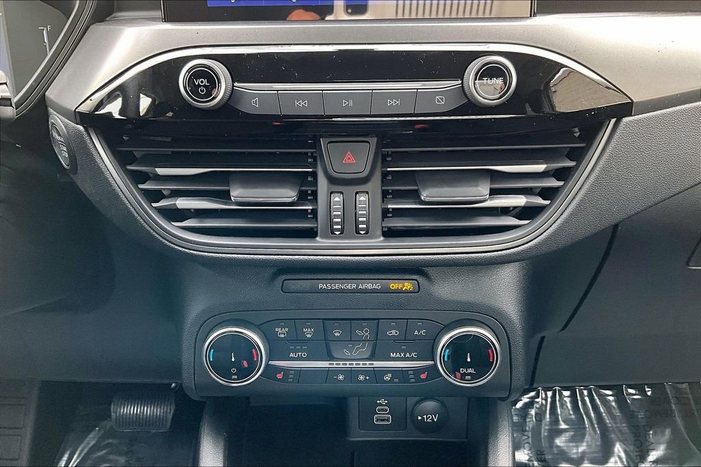 New 2026 Ford Escape Active w/ Cold Weather Package image 22