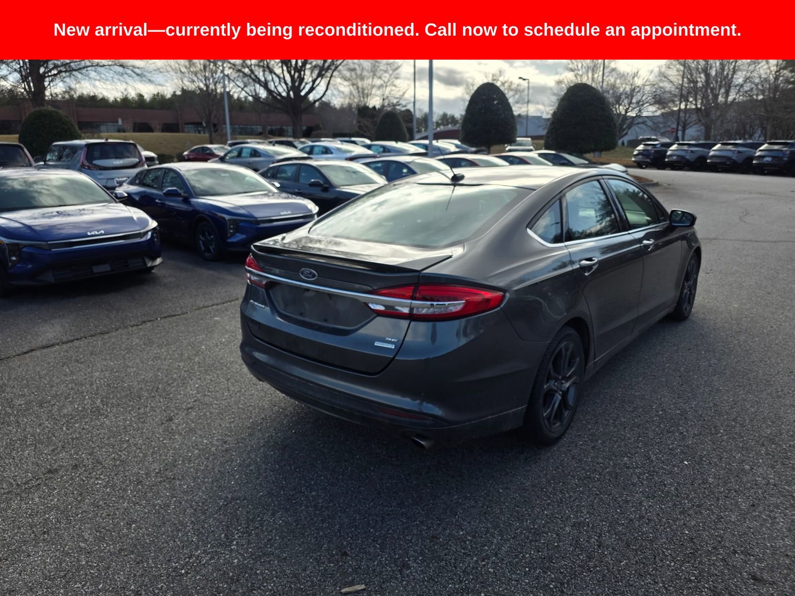 Used 2018 Ford Fusion SE w/ Equipment Group 201A image 5