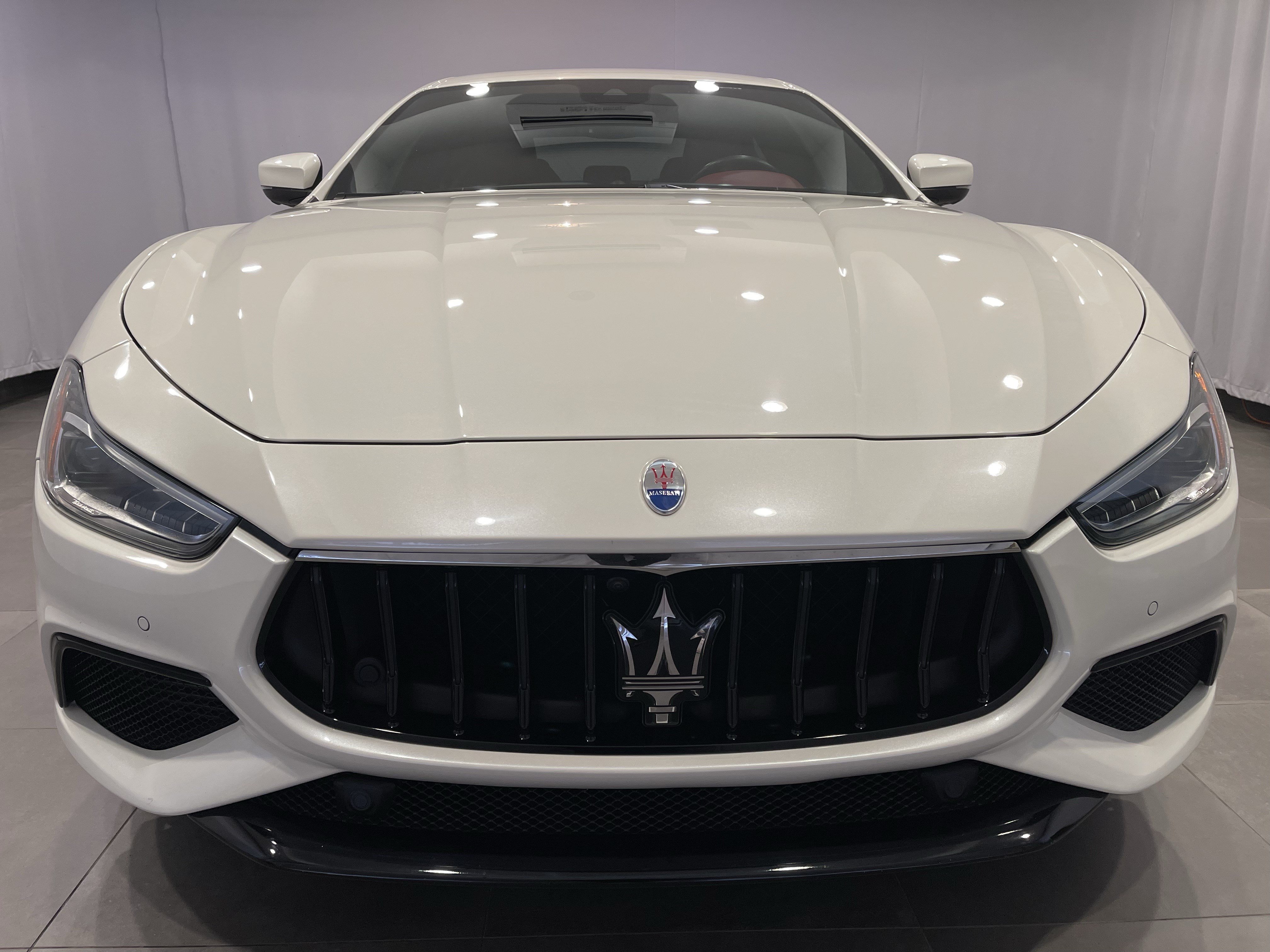 Used 2021 Maserati Ghibli S GranSport Q4 AWD/4WD image 2