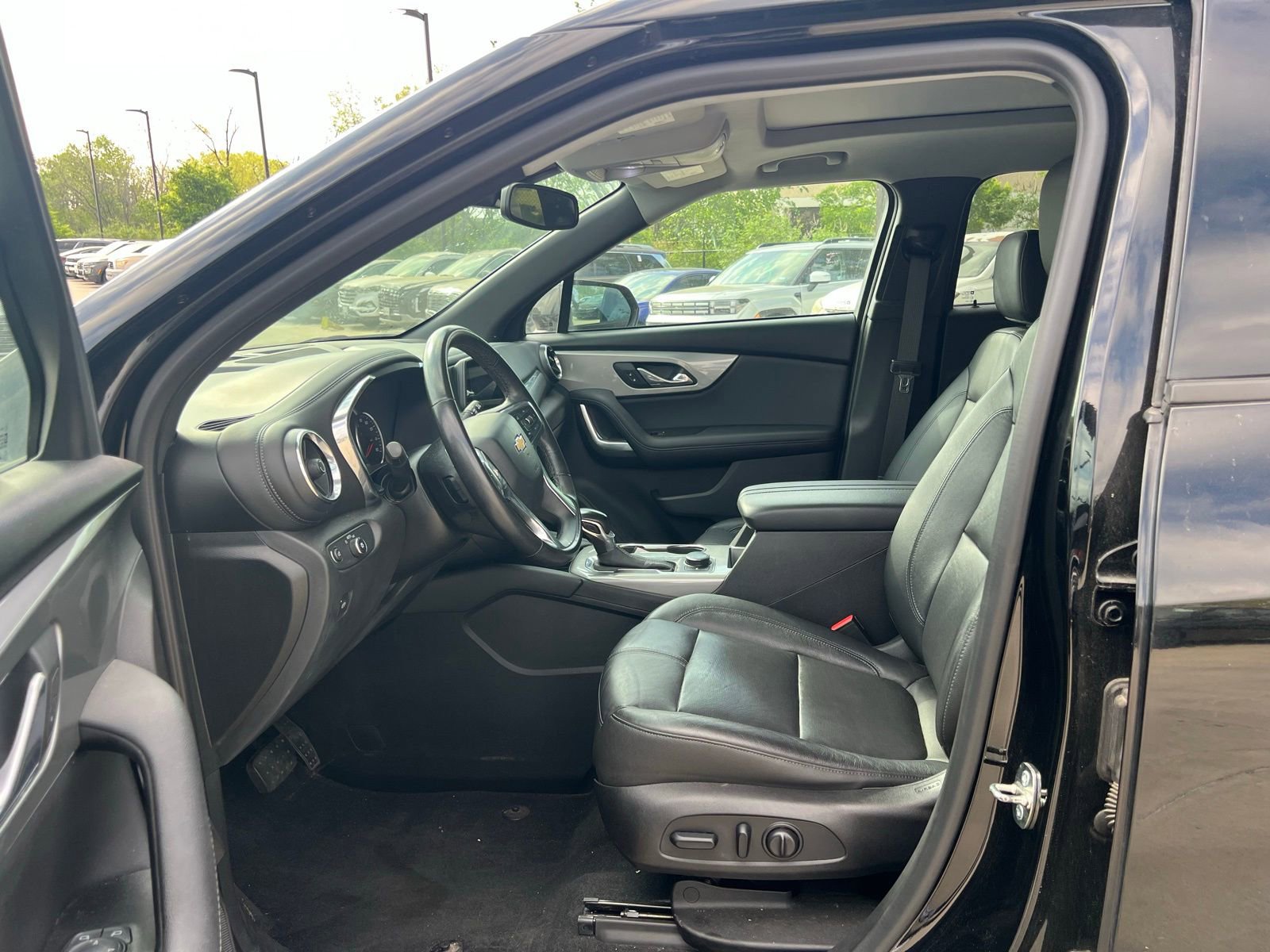 Used 2019 Chevrolet Blazer LT w/ Sun and Wheels Package FWD image 23