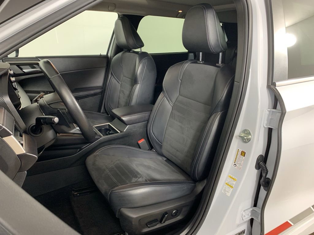 Used 2024 Mitsubishi Outlander Ralliart image 29