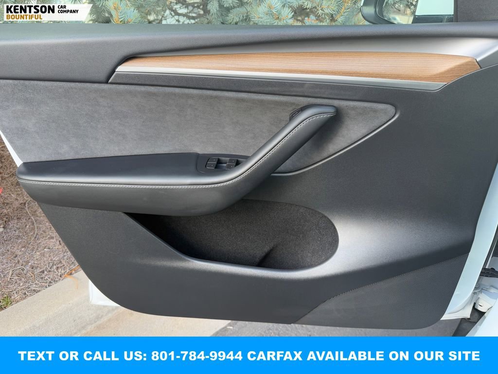 Used 2022 Tesla Model Y Performance image 17