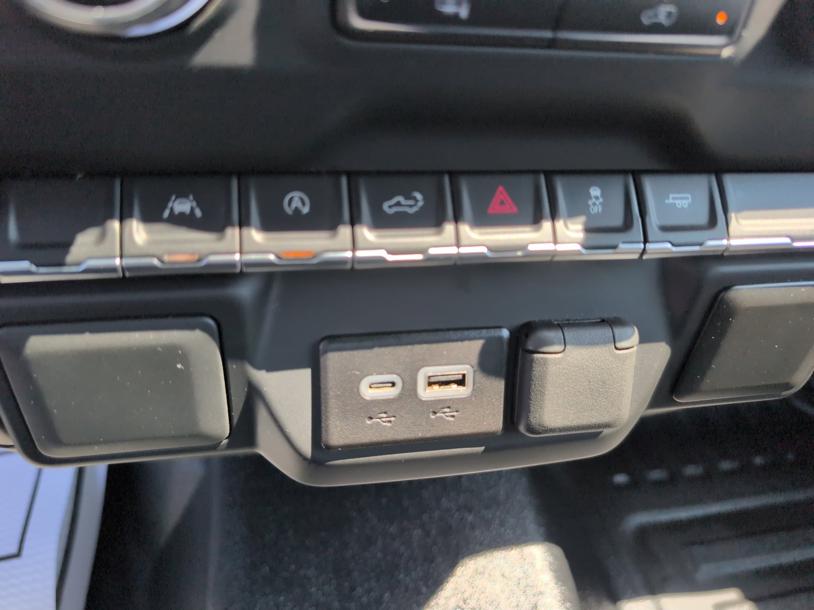 Used 2025 Chevrolet Silverado 1500 W/T RWD image 21