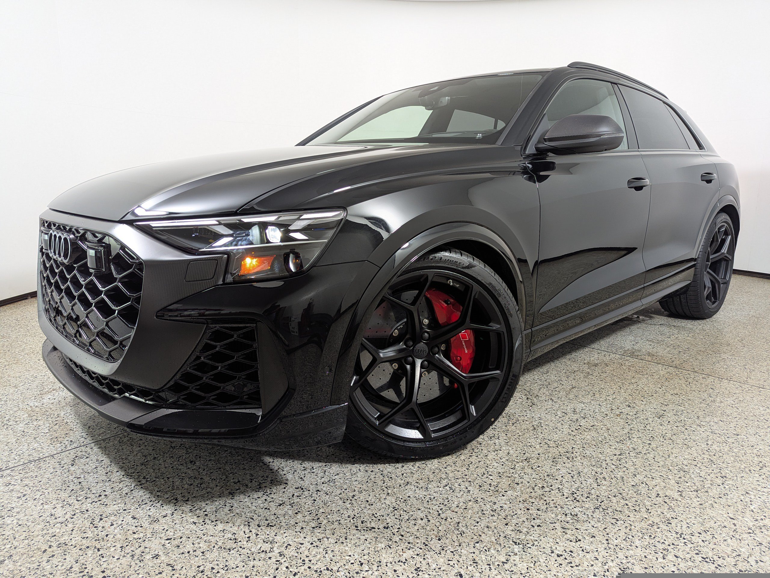 New 2026 Audi RS Q8 performance AWD/4WD image 18