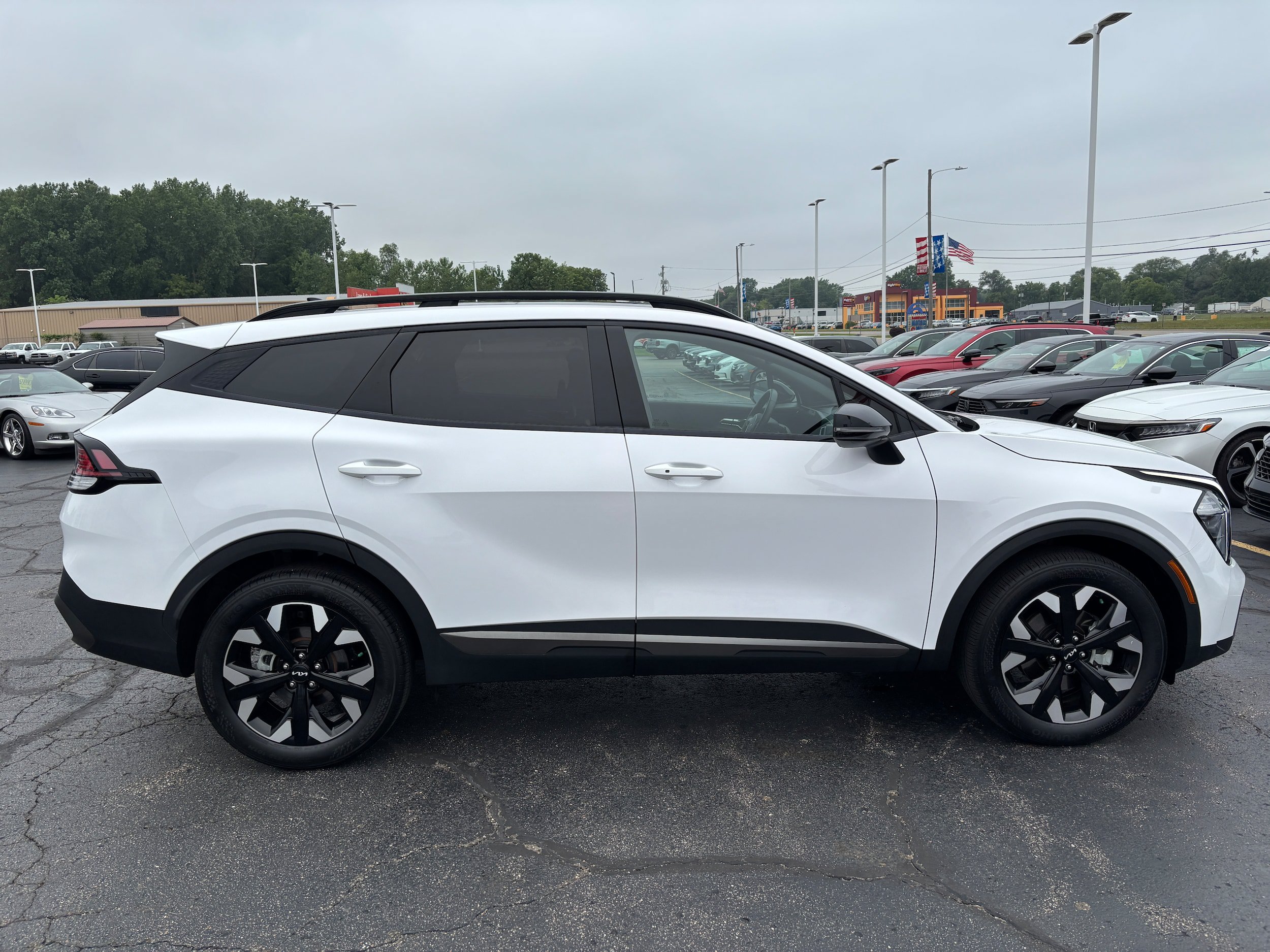 Used 2023 Kia Sportage X-Line w/ X-Line Premium Package AWD/4WD image 5
