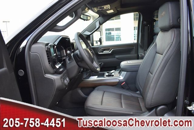 New 2025 Chevrolet Silverado 3500 High Country w/ High Country Premium Package AWD/4WD image 15