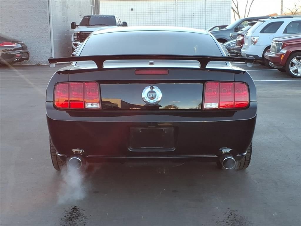 Used 2008 Ford Mustang GT image 4
