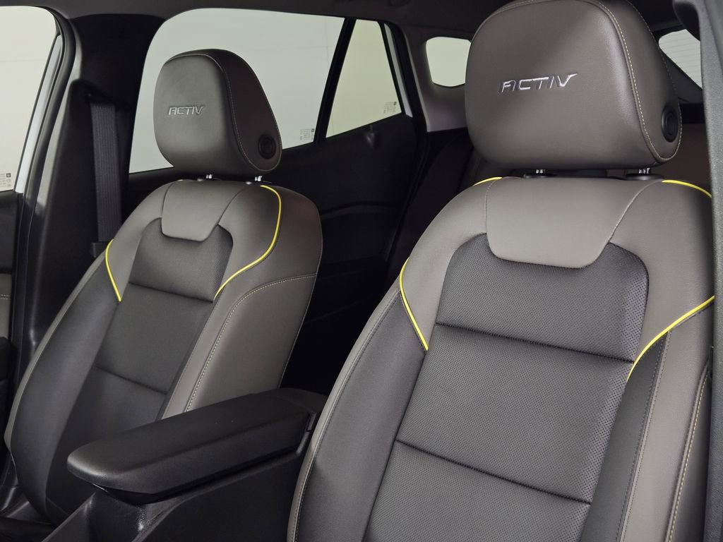 Used 2025 Chevrolet Trax ACTIV w/ Driver Confidence Package image 24