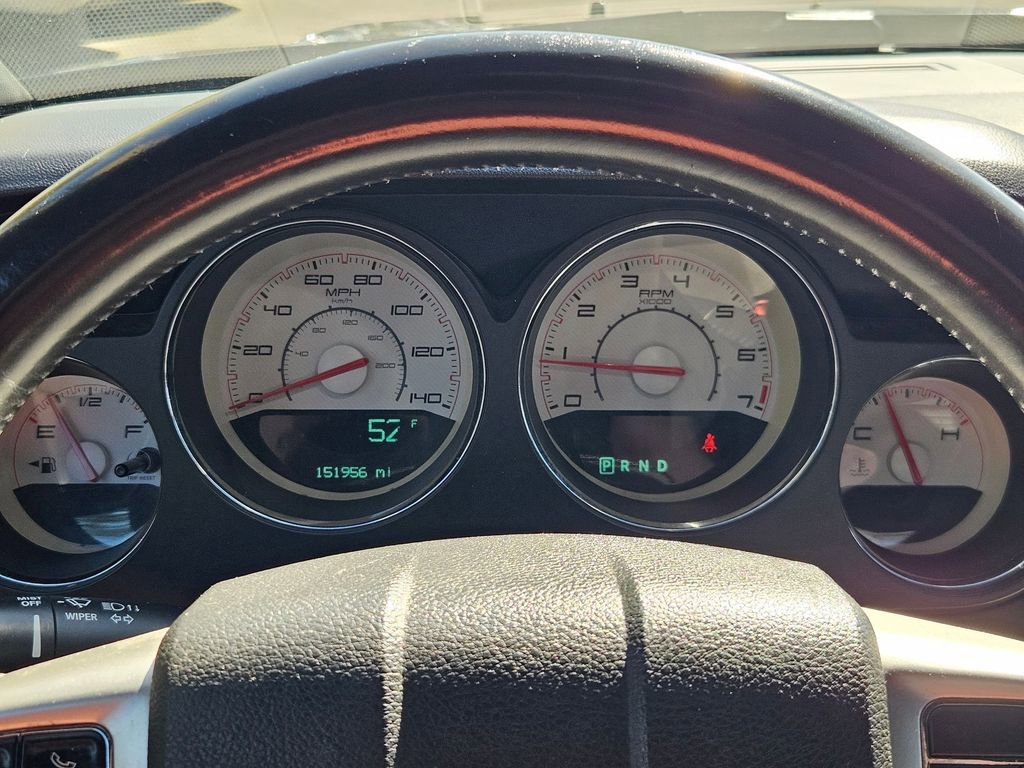 Used 2012 Dodge Challenger SXT image 21