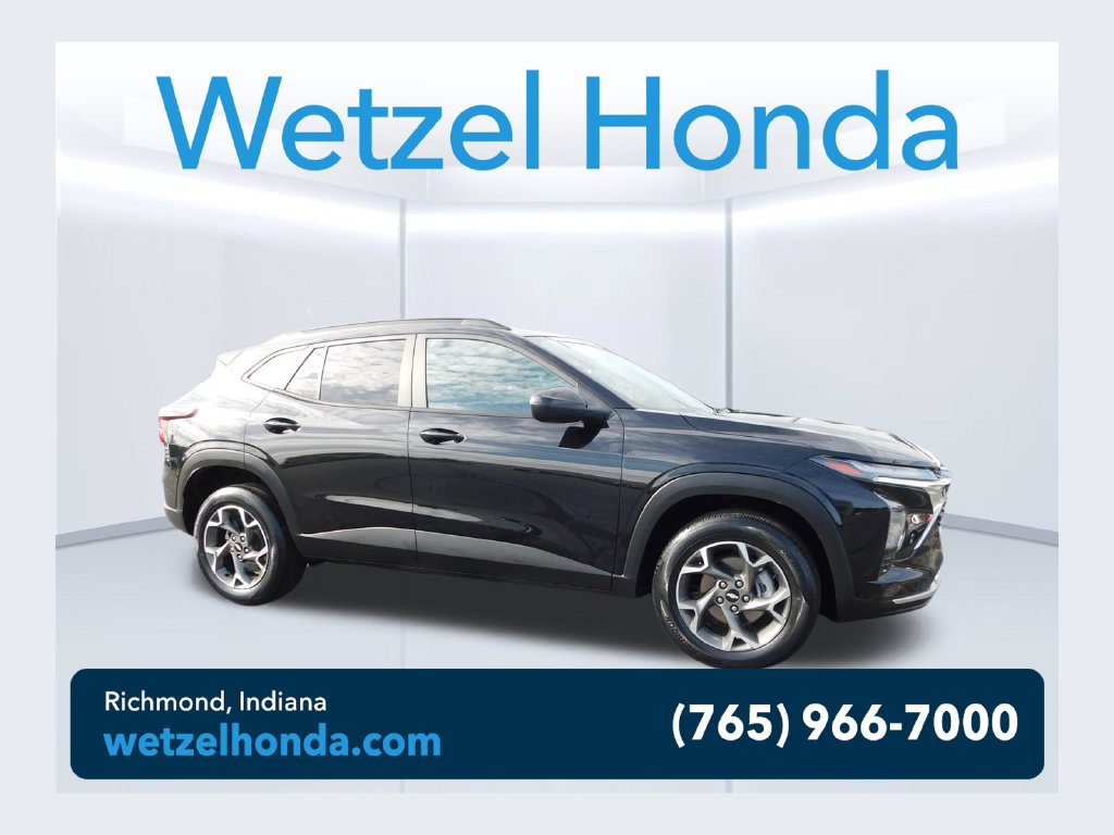 Used 2025 Chevrolet Trax LT
