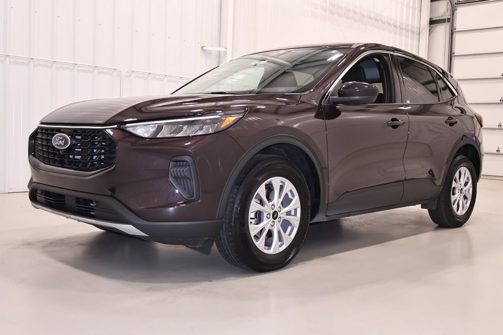 Certified 2023 Ford Escape Active w/ Tech Pack #2 AWD/4WD image 6