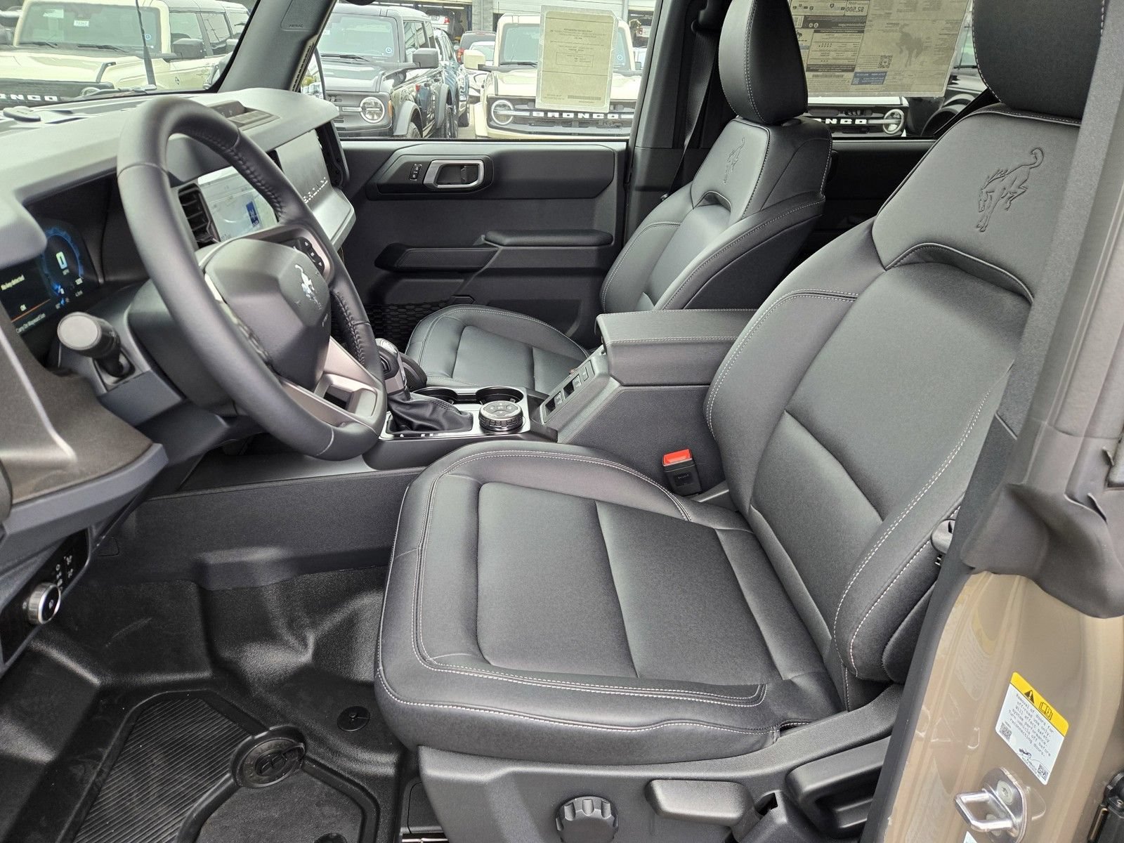 New 2026 Ford Bronco Big Bend w/ Black Diamond Package AWD/4WD image 8