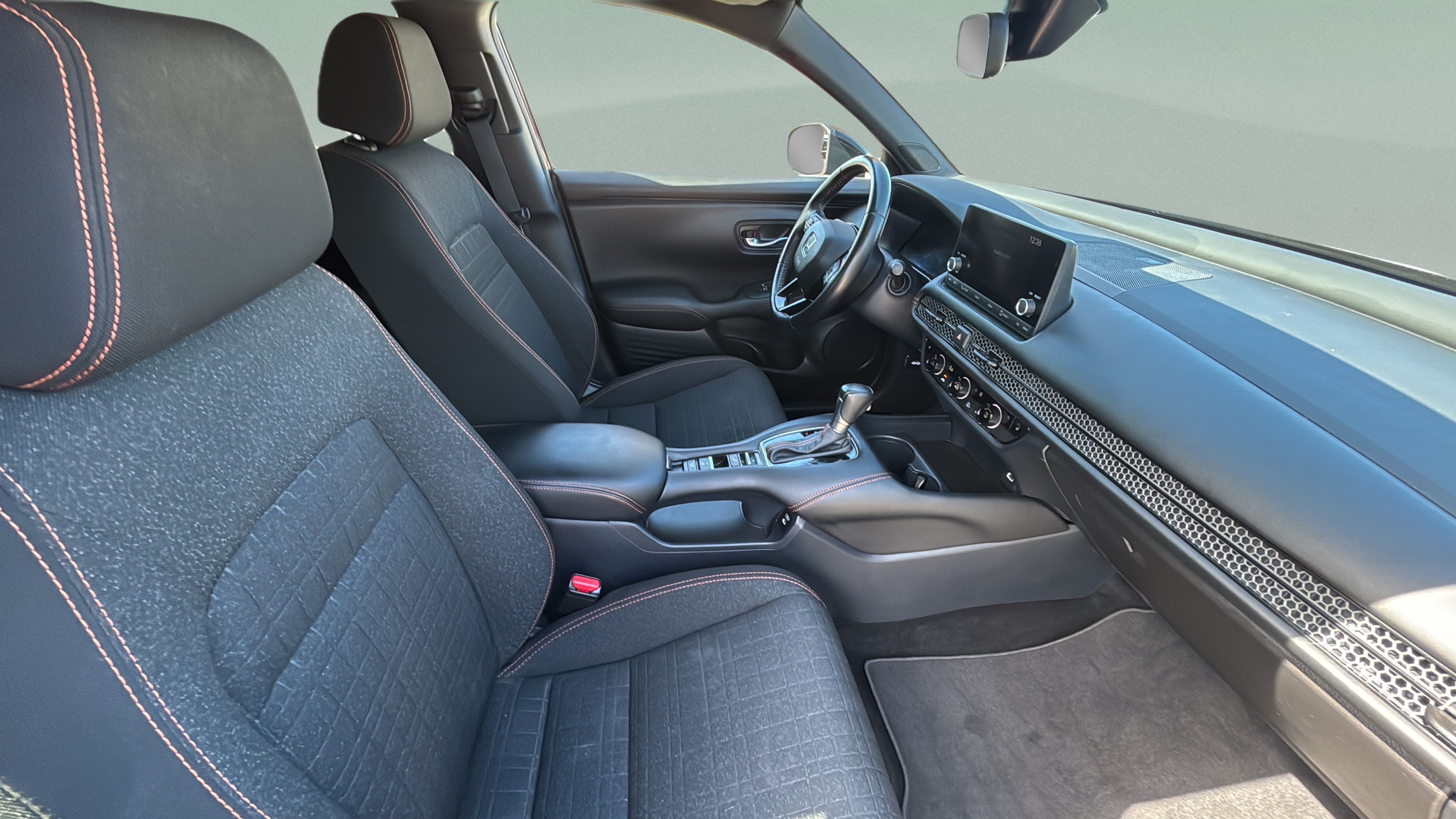 Used 2025 Honda HR-V Sport image 24