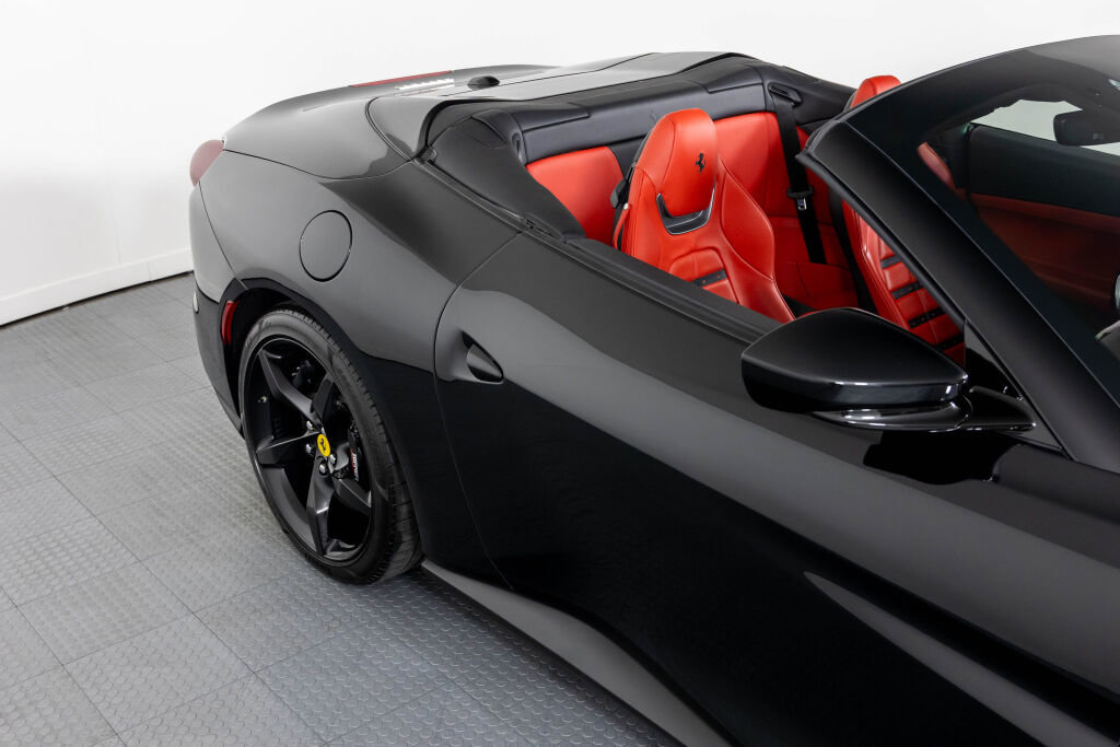 Certified 2023 Ferrari Portofino M image 30