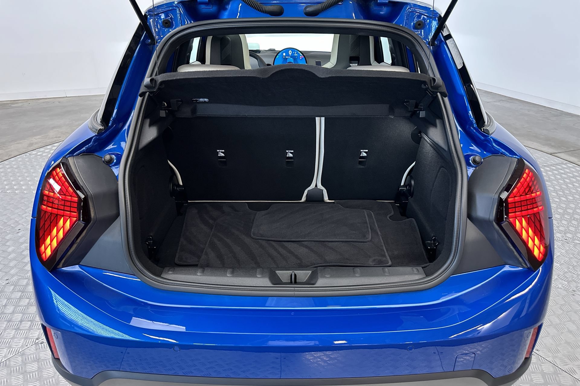 Used 2026 MINI Cooper 4-Door Hardtop FWD image 23