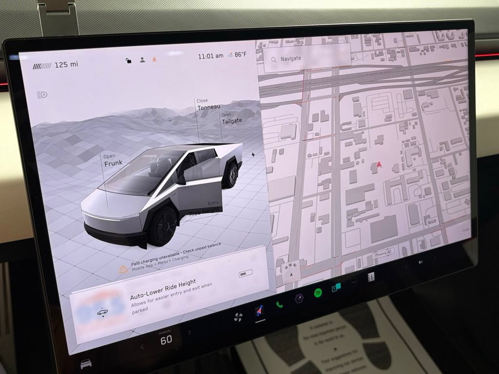 Used 2024 Tesla Cybertruck AWD Crew Cab image 36