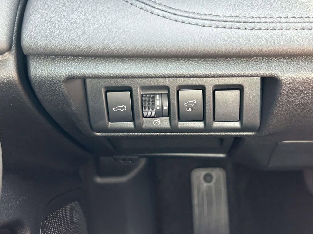 Certified 2025 Subaru Outback Wilderness AWD/4WD image 21