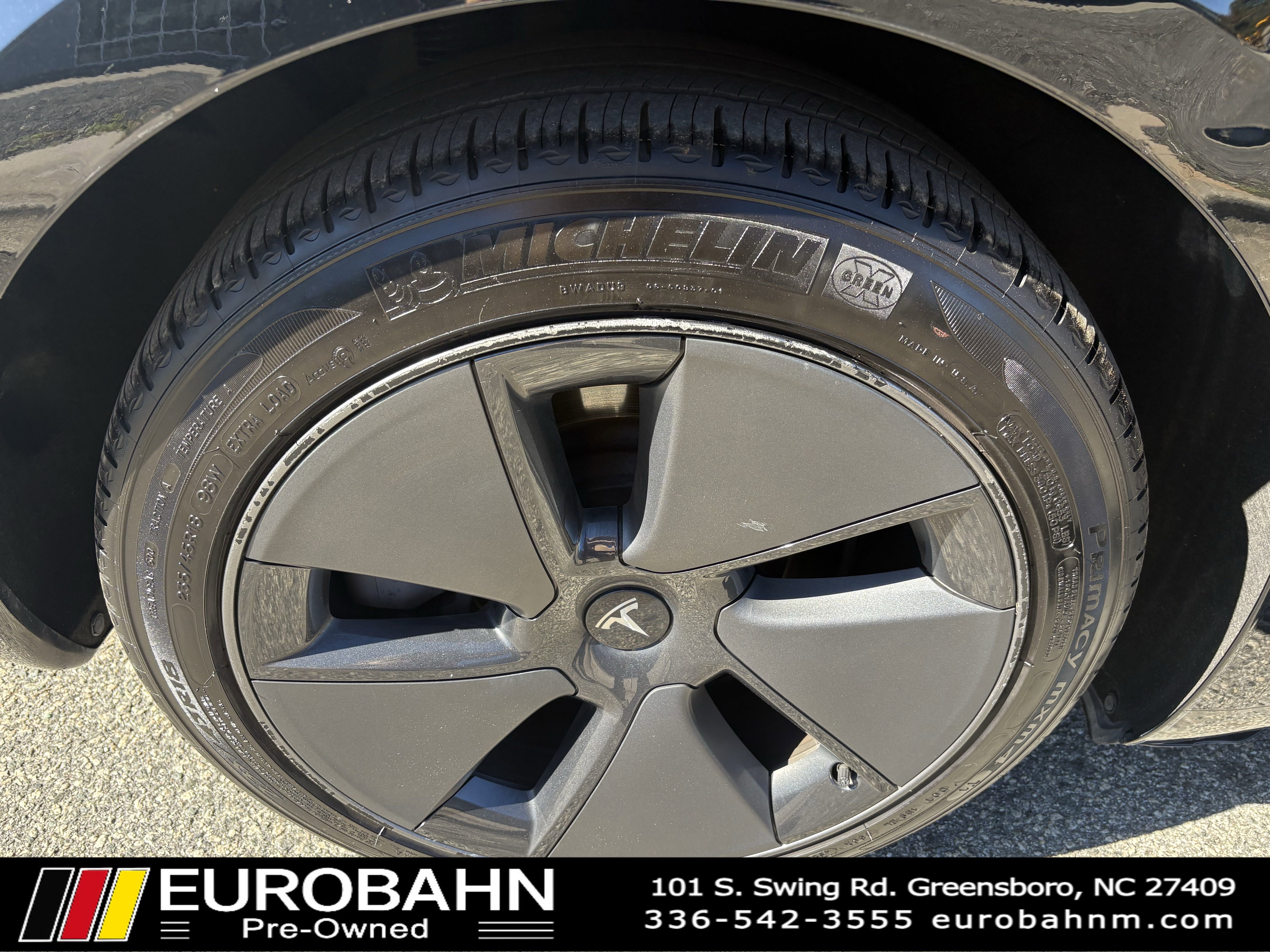 Used 2023 Tesla Model 3 Standard Range image 33