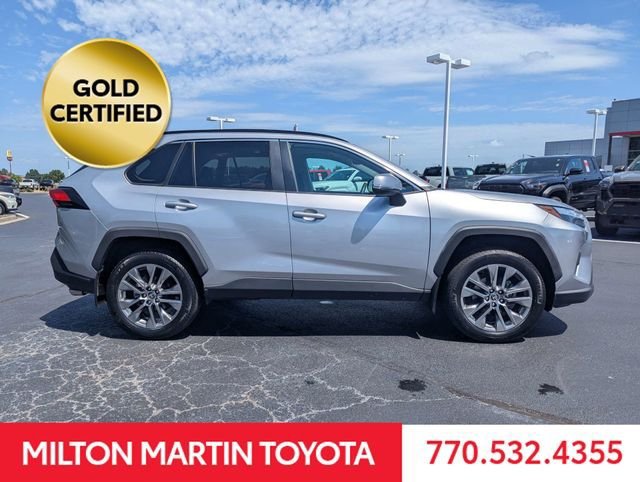 Used 2024 Toyota RAV4 XLE Premium FWD image 9