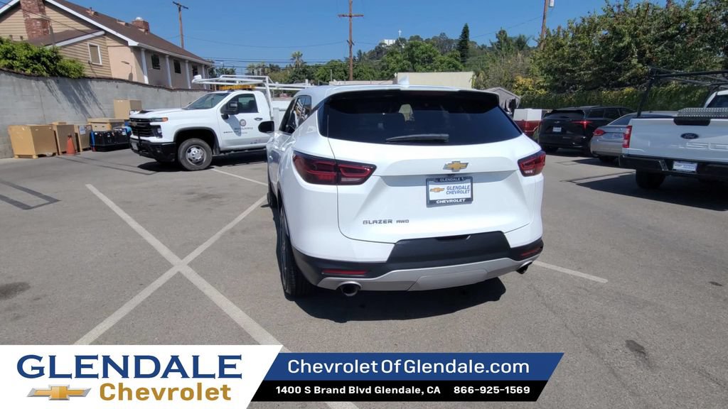 Certified 2025 Chevrolet Blazer LT AWD/4WD image 7