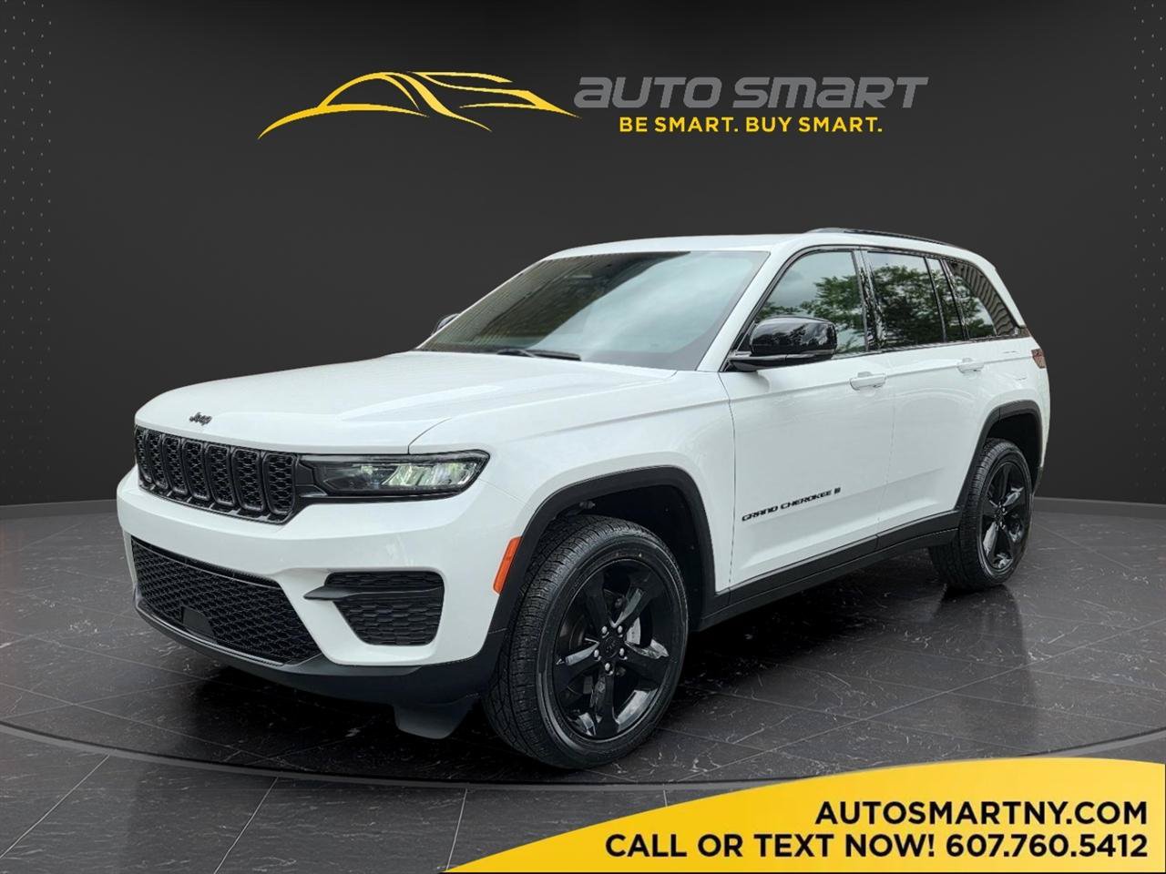 Used 2023 Jeep Grand Cherokee Altitude