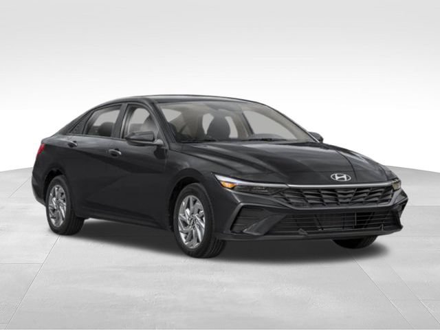 Used 2024 Hyundai Elantra SEL FWD image 9
