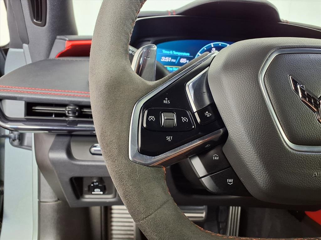 Used 2024 Chevrolet Corvette Stingray Preferred Cpe w/ Stealth Interior Trim Package image 13