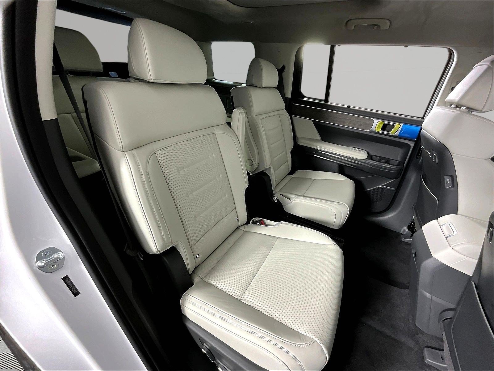 New 2026 Hyundai Santa Fe Calligraphy w/ Tow & Go Package AWD/4WD image 20